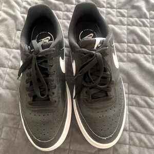 NIKE COURT VISION ALTA